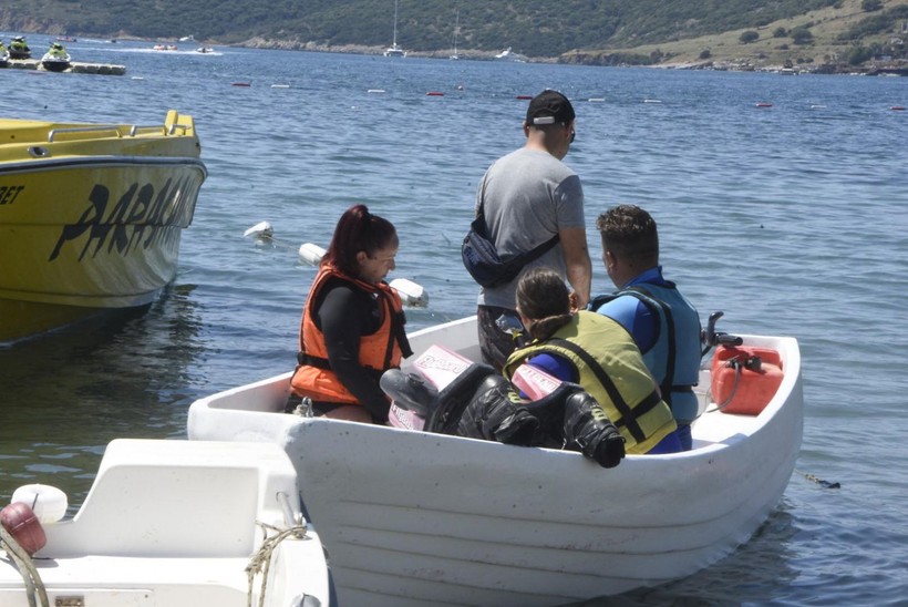 Muğla, Antalya kıyılarında bayram yoğunluğu! Yaz tatilini aratmadı - Resim: 35