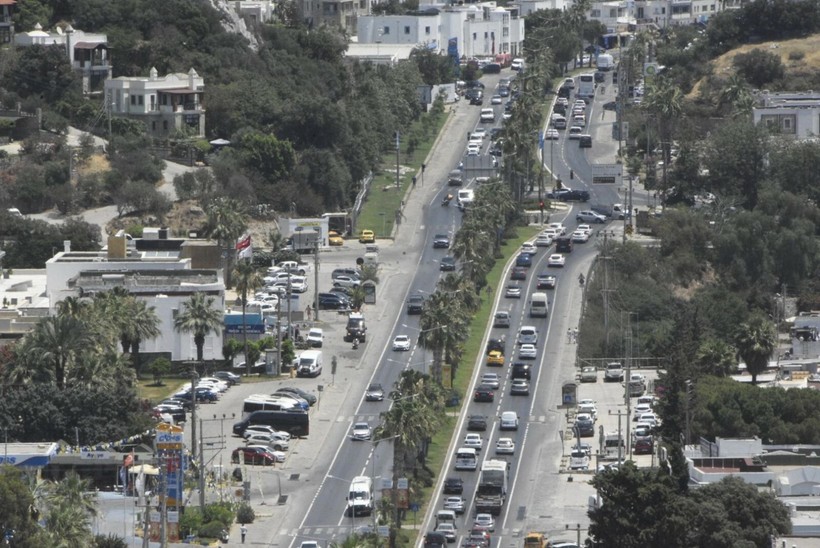 Tatilciler dönüş yolunda! Bodrum ve İstanbul'da trafik kilitlendi - Resim: 10