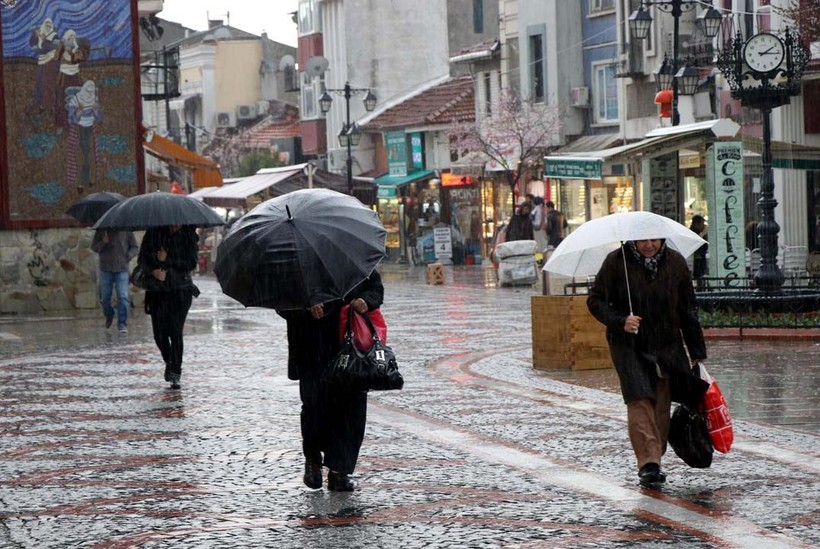 Meteoroloji'den birçok ilimiz için kritik uyarı! Sağanak, fırtına, toz aşınımı ve kar uyarısı yapıldı - Resim: 14