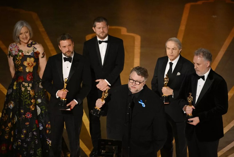 12 Mart'ta gerçekleştirilen 95. Oscar Ödülleri'nde 'Her Şey Her Yerde Aynı Anda' filmi 7 dalda ödül topladı! - Resim : 2