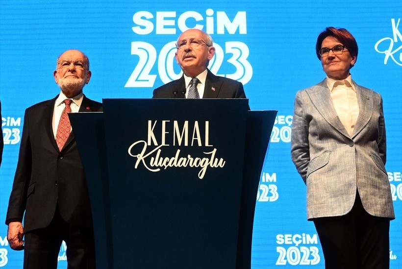 Dünya Türkiye'deki seçimi manşetlerine taşıdı! Economist'ten geri hamle - Resim: 15