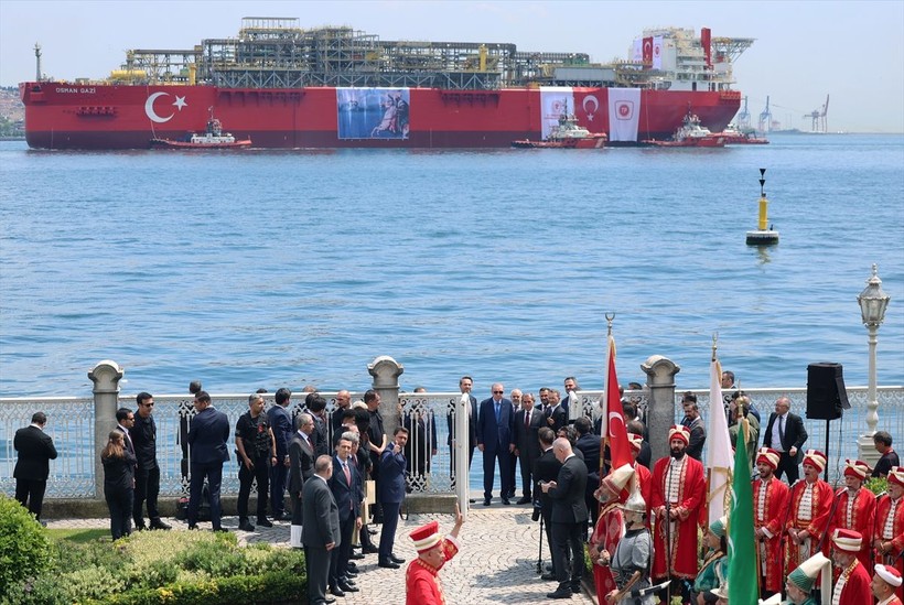 Cumhurbaşkanı Erdoğan Osman Gazi'yi Karadeniz'e uğurladı - Resim: 8