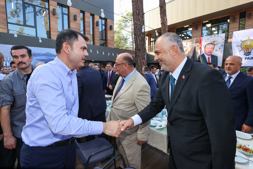 Bakan Kurum, Kahramanmaraş’ta STK buluşmasına katıldı - Resim : 3