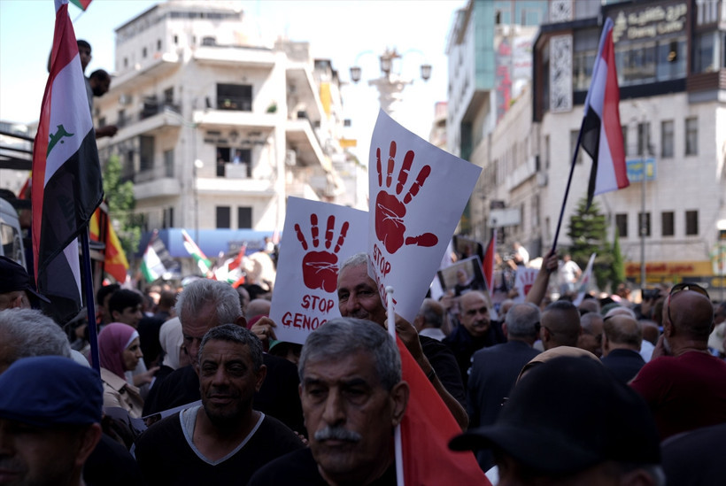 Ramallah’ta Filistin’e Destek ve Gazze Saldırılarına Tepki Yürüyüşü - Resim : 6