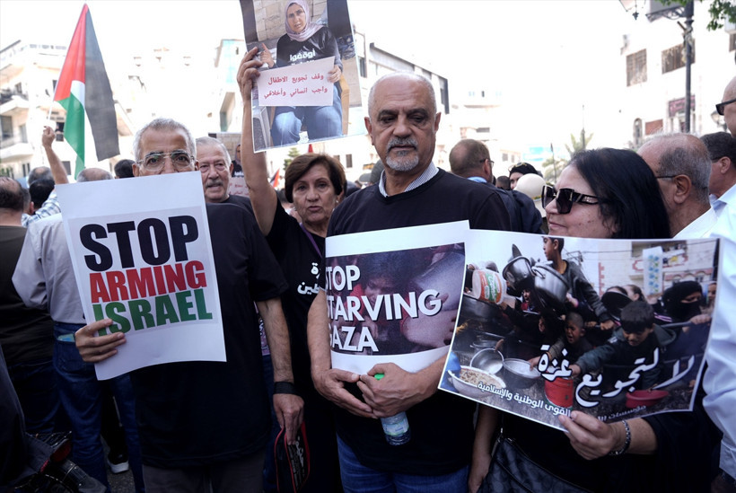 Ramallah’ta Filistin’e Destek ve Gazze Saldırılarına Tepki Yürüyüşü - Resim : 7