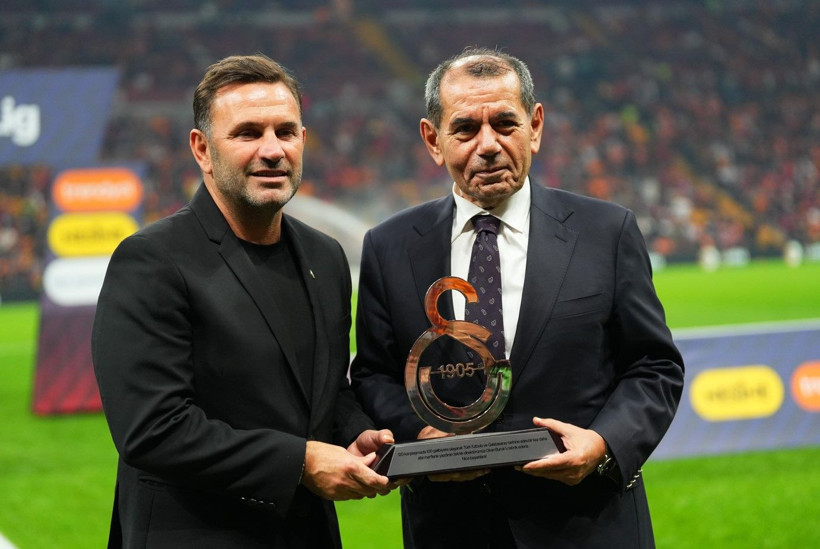 Okan Buruk'a 100. galibiyet plaketi verildi - Resim: 1