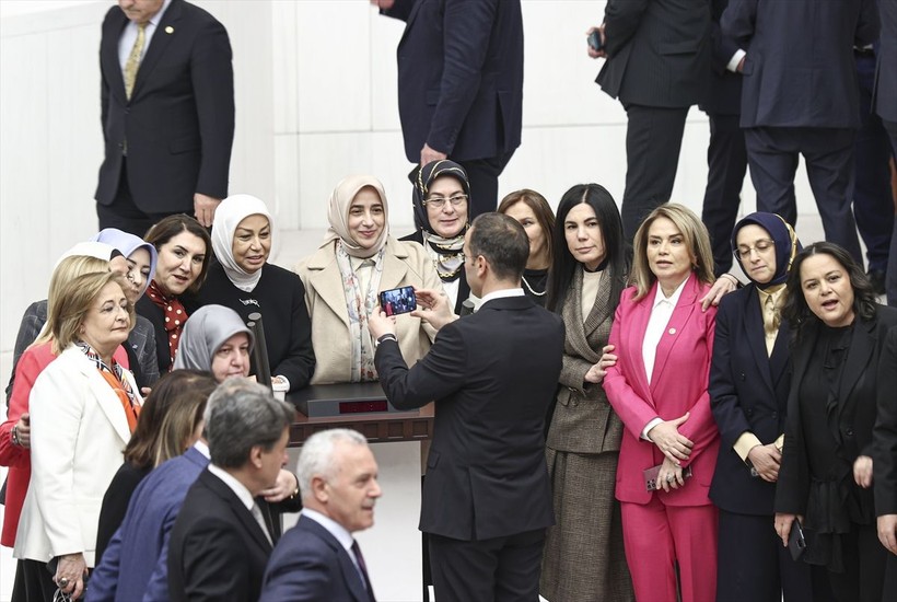 Meclis, Cumhuriyet tarihinin en uzun yasama dönemini geride bırakıyor - Resim: 4