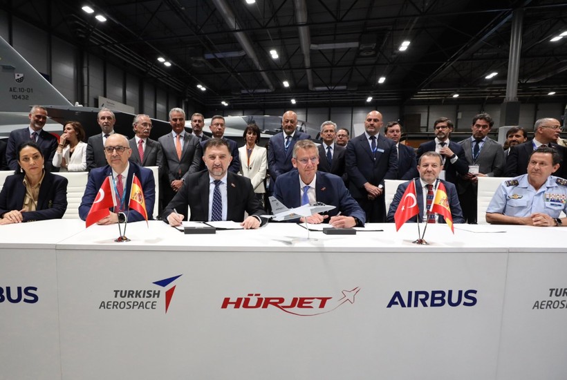 TUSAŞ'tan HÜRJET için İspanya'da tarihi anlaşma - Resim : 1