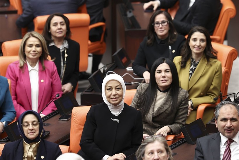 Meclis, Cumhuriyet tarihinin en uzun yasama dönemini geride bırakıyor - Resim: 1