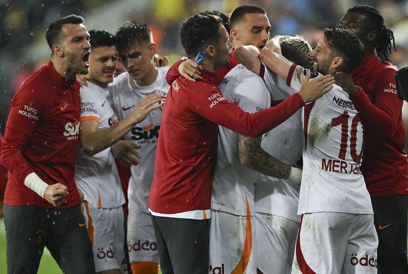 Son dakika Galatasaray haberleri... Galatasaray Ankaragücü'nü 4-1 yendi! Şampiyonluk maçından unutulmaz fotoğraflar - Resim: 51