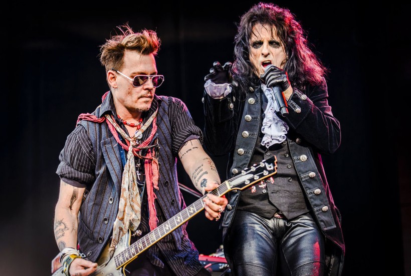 Johnny Depp otel odasında baygın bulundu: Konserler iptal edildi - Resim: 12