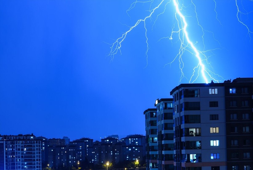 Ankara’da sağanak yağış hayatı olumsuz etkiledi - Resim: 17