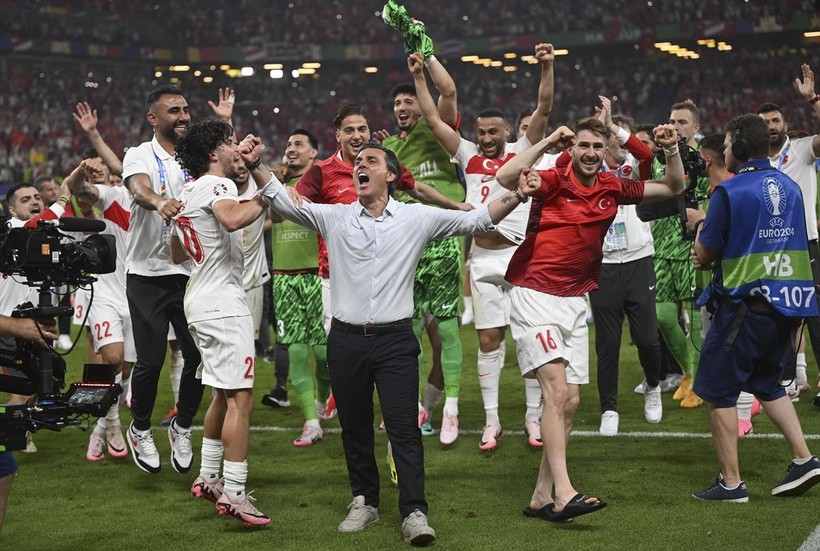 A Milli Takımımızın zaferini spor yazarları değerlendirdi! "Çılgın Türkler geri döndü" - Resim: 6