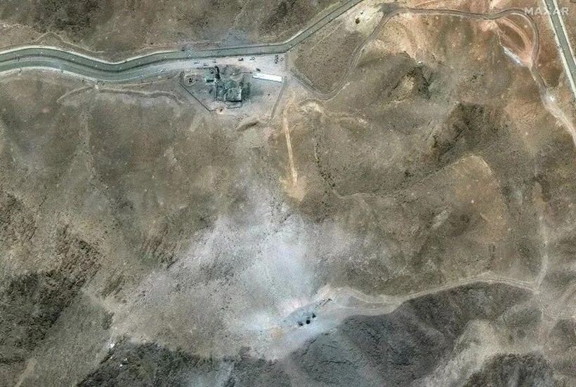 Fordo’da nükleer sessizlik bozuldu: İran tünelleri yeniden kazıyor, iş makineleri sahada - Resim : 2
