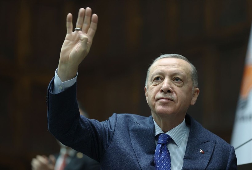 Cumhurbaşkanı Recep Tayyip Erdoğan Meclis'e gelmeyen vekilleri azarladı: Millet para veriyor hakkını helal etmez aldığınız maaşlar da haramdır - Resim: 10