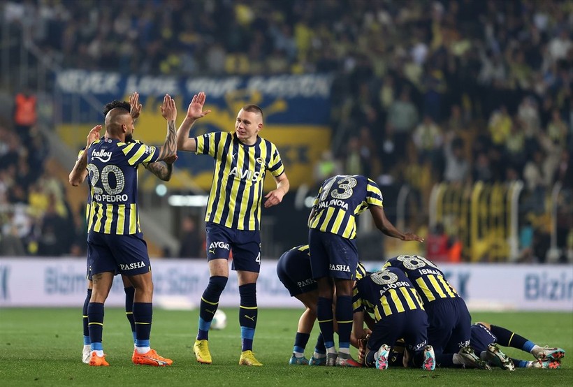Fenerbahçe büyük fırsat tepti! Bu kez son dakikada yıkıldı - Resim: 4
