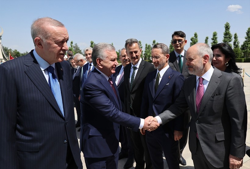 Cumhurbaşkanı Recep Tayyip Erdoğan'dan Şevket Mirziyoyev ile ortak basın açıklaması - Resim : 1