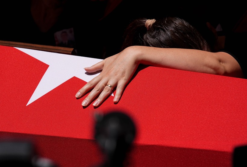 Türkiye kahramanlarına veda ediyor! - Resim : 5