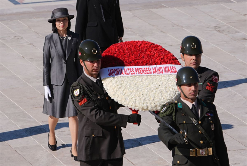 Japonya Altes Prensesi Akiko Mikasa'nin Anıtkabir ziyaretinde dikkat çeken detay - Resim: 7