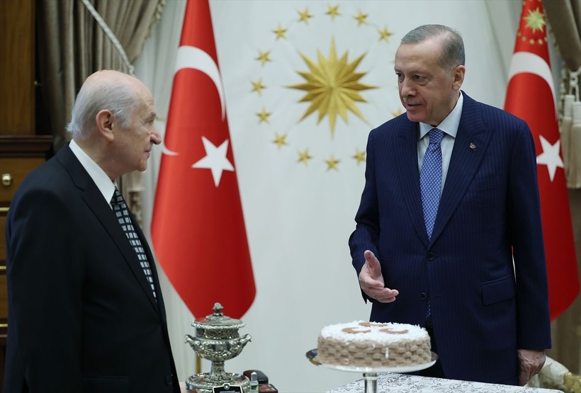 Recep Tayyip Erdoğan ile Devlet Bahçeli arasında güldüren diyalog: Ne kadar daha gençleştik? 75 olduk efendim - Resim: 7