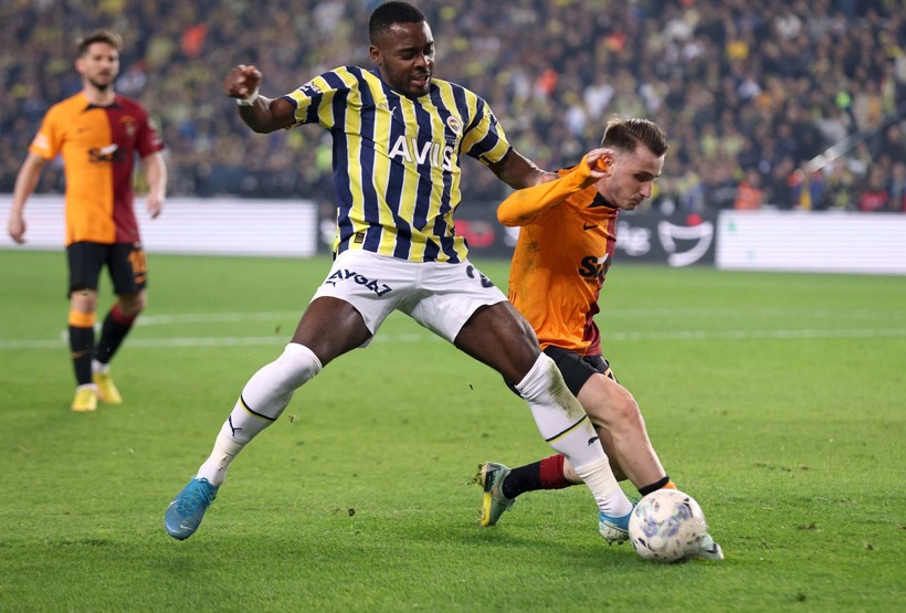 Galatasaray, Fenerbahçe'yi Kadıköy'de 3-0 yendi! İşte derbi maçtan özel kareler - Resim: 8