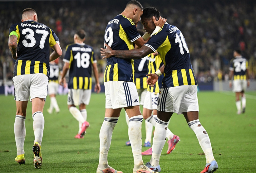 Fenerbahçe, Feyenoord'u yenerek play-off'a çıktı - Resim : 3