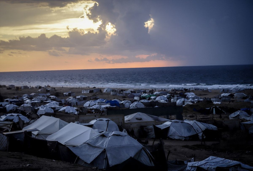 Gazzelilerin çadırları sular altında kaldı - Resim: 33