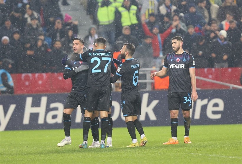Trabzonspor'un yıldızına İtalya'dan 7 milyon euro'luk teklif - Resim: 4