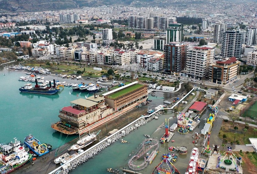 Süheyla Sultan gemisi, Hatay İskenderun'da depremzedeleri ağırlamaya başladı - Resim: 4