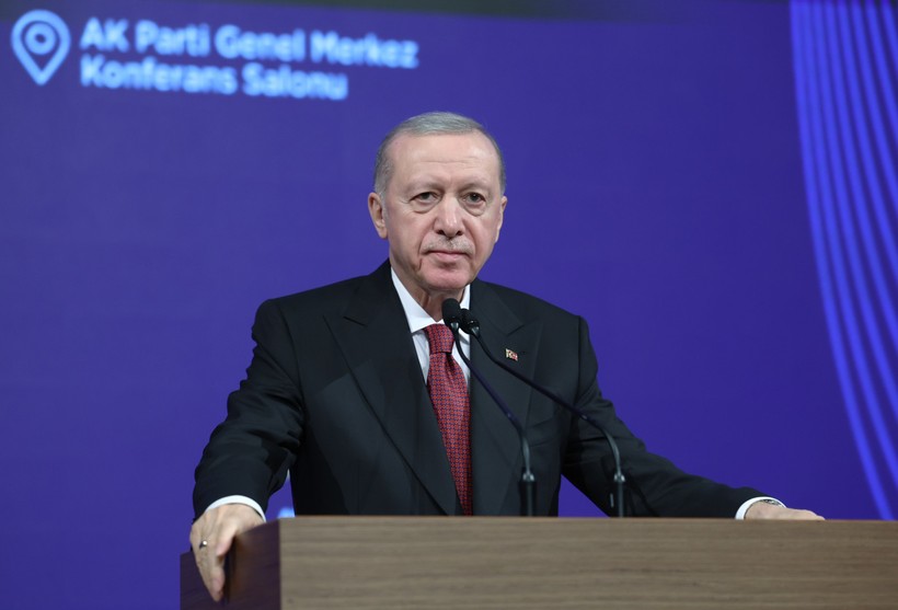 Cumhurbaşkanı Erdoğan: Bayrağımız, resmi dilimiz asla tartışma konusu değildir - Resim : 1