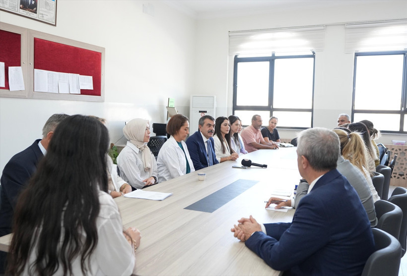 Bakan Tekin'den Gaziantep’te sürpriz okul ziyareti - Resim : 2