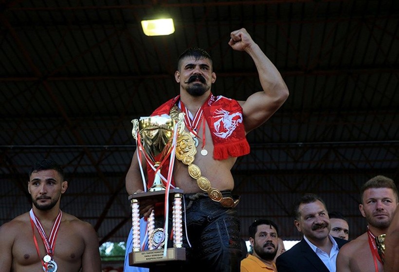 Başpehlivan Cengizhan Şimşek'in altın kemeri alınabilir - Resim: 2