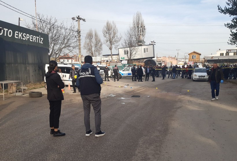 Bolu'da borç tartışması kanlı bitti! Baba ve oğullarına kurşun yağdırdı - Resim: 2