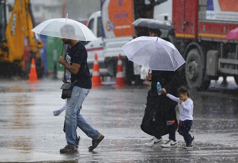 Meteoroloji o illerimizi turuncu ve sarı kodla uyardı! Sağanak ve fırtına alarmı verildi | 10 OCAK HAVA DURUMU - Resim: 13