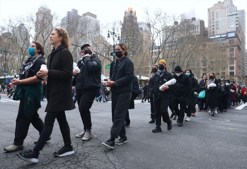 New York Gazze'de ölen binlerce bebek ve çocuk için sessiz yürüyüş yaptı - Resim: 21