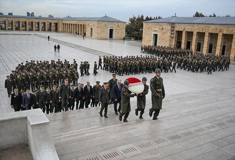 Atatürk'ün Kara Harp Okulu'na girişinin 125'inci yıl dönümü! Öğrenciler Anıtkabir'i ziyaret etti - Resim: 5