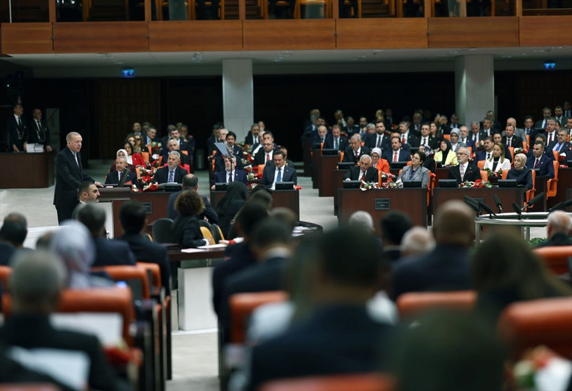 Meclis'te sürpriz görüşme: AK Parti, MHP, İYİ Parti, DEM Parti heyetleri aynı karede - Resim: 10