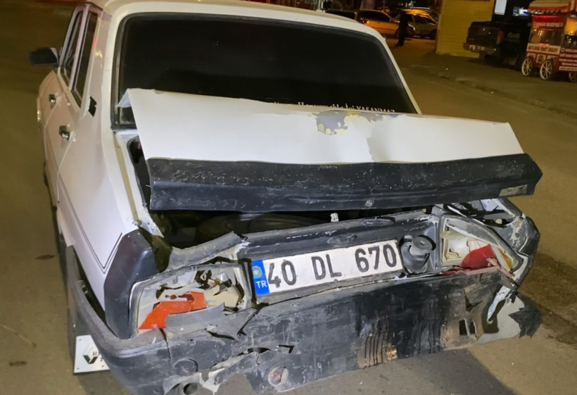 Alkollü sürücü kimliğini isteyen polise tekme attı - Resim : 2