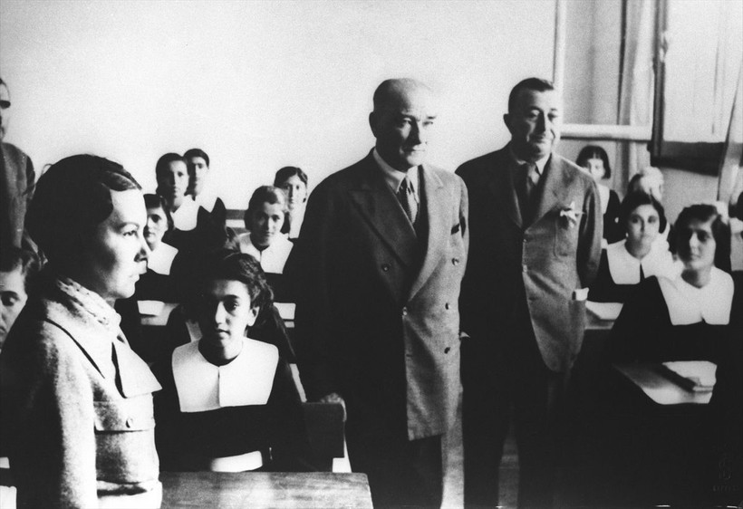 19 Mayıs coşkuyla kutlanıyor! Gençler Ata'nın huzurunda - Resim: 4