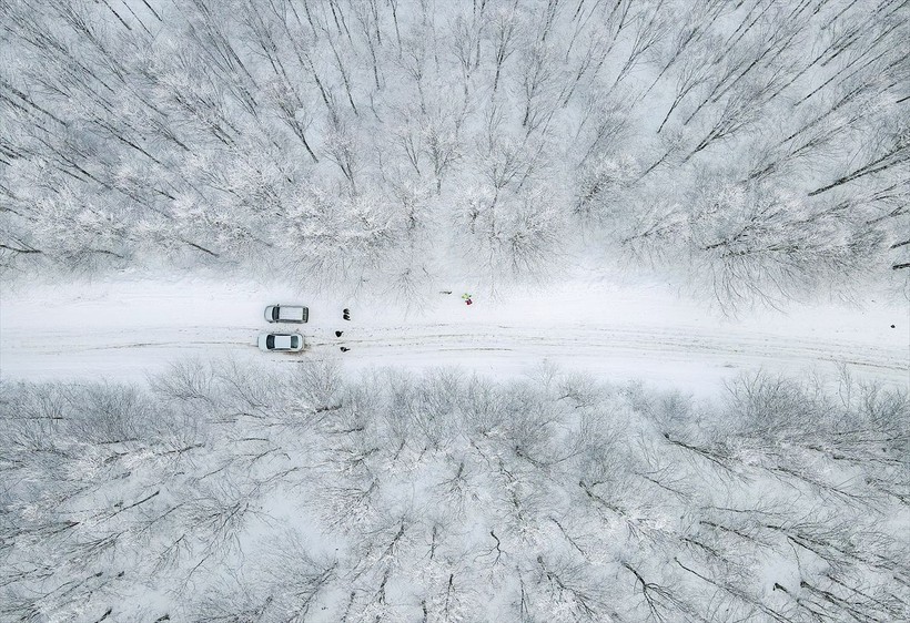 Sporseverlerin uğrak yeri! Kocadağ yaylası beyaza büründü ❄️🌨️☃️ Ortaya kartpostallık görüntüler çıktı - Resim: 26