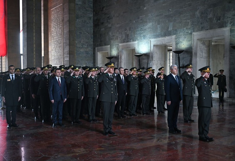 Atatürk'ün Kara Harp Okulu'na girişinin 125'inci yıl dönümü! Öğrenciler Anıtkabir'i ziyaret etti - Resim: 16