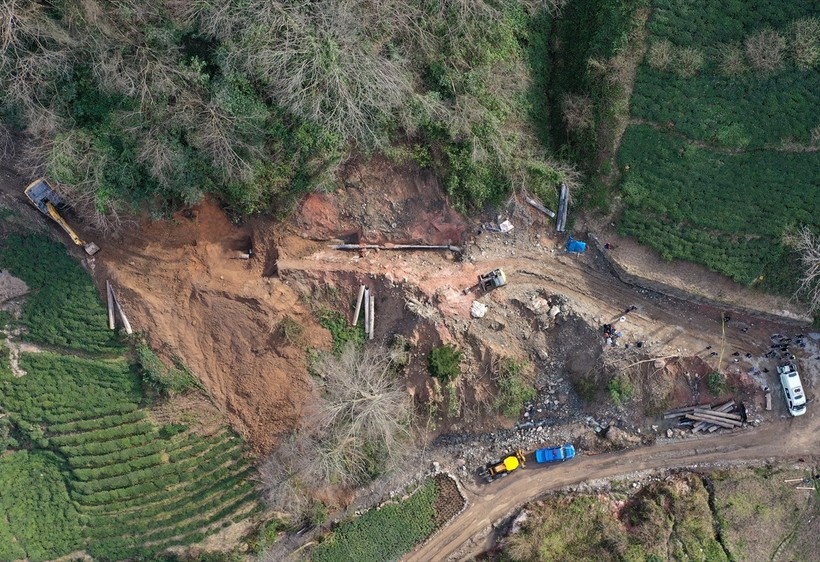 Trabzon'da hayatını kaybeden işçiler toprağa verildi - Resim : 1