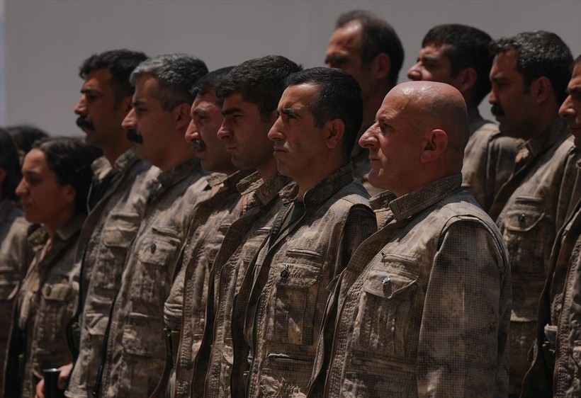 Tarihi anların görüntüleri: Terör örgütü PKK silahları yaktı! İşte o anlar... - Resim: 30