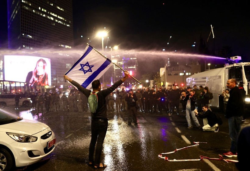 İsrailli vatandaşlardan 'Netanyahu' karşıtı eylem! - Resim: 43