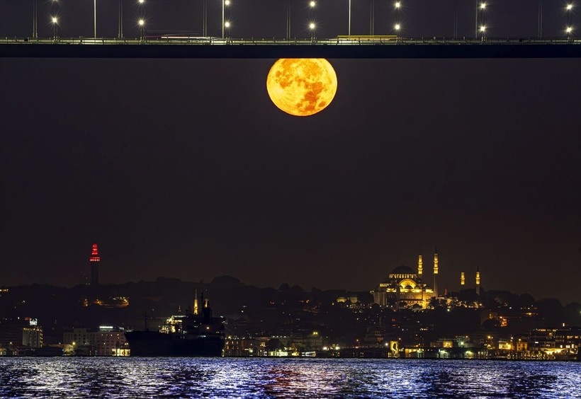 Mavi Ay olarak da bilinen Süper Ay İstanbul'da görsel şölen oluşturdu - Resim: 23