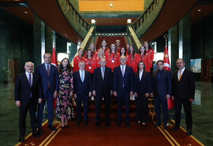 Cumhurbaşkanı Erdoğan, A Milli Kadın Voleybol Takımı'nı kabul etti - Resim: 5