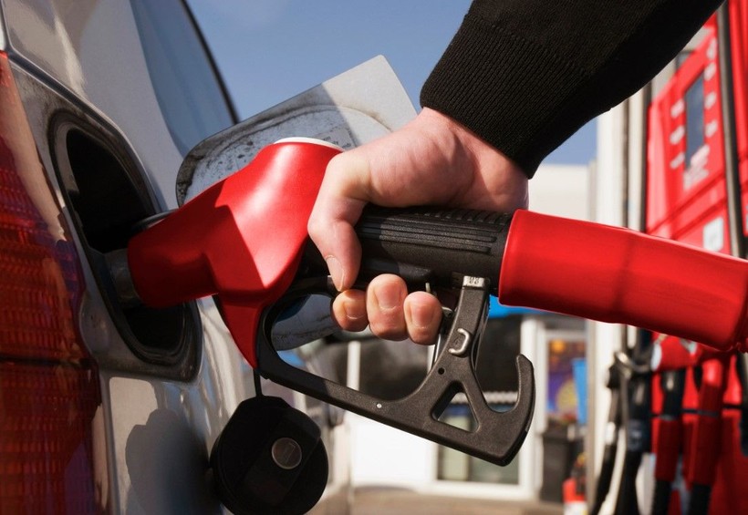 10 Ocak güncel akaryakıt fiyatları! Son dakika: Benzine indirim gece yarısı pompaya yansıyacak! Benzin, LPG, motorin (mazot) kaç TL? - Resim: 1