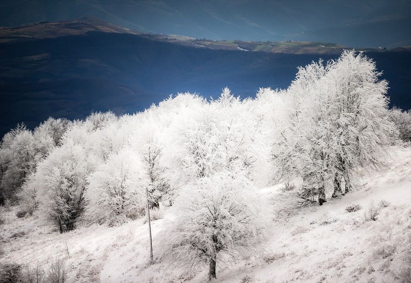Sporseverlerin uğrak yeri! Kocadağ yaylası beyaza büründü ❄️🌨️☃️ Ortaya kartpostallık görüntüler çıktı - Resim: 4