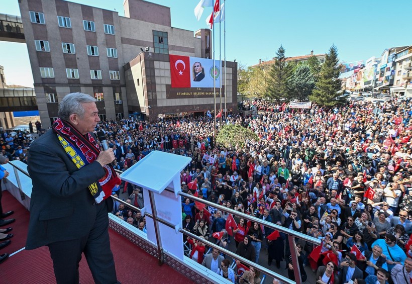 Erdal Beşikçioğlu mazbatasını alıp göreve başladı - Resim : 6