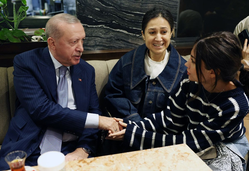 Cumhurbaşkanı Erdoğan kafede vatandaşlarla sohbet etti - Resim: 4